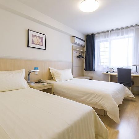 Jingjiang Inn Shanghai Jiading Chengzhong Road Bagian luar foto