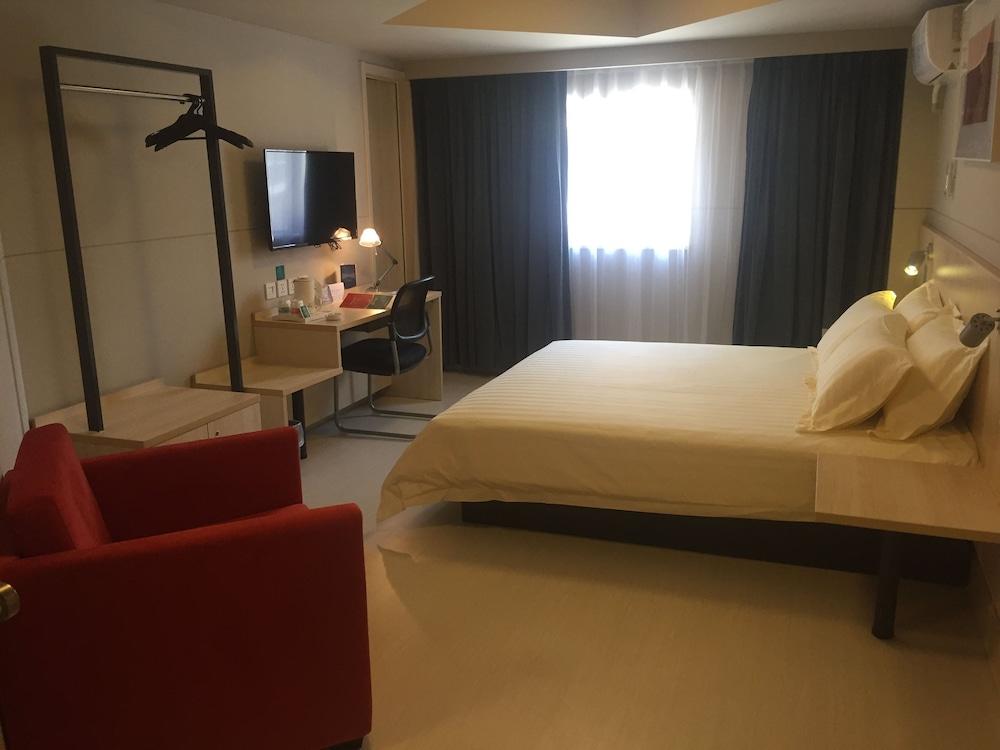 Jingjiang Inn Shanghai Jiading Chengzhong Road Bagian luar foto